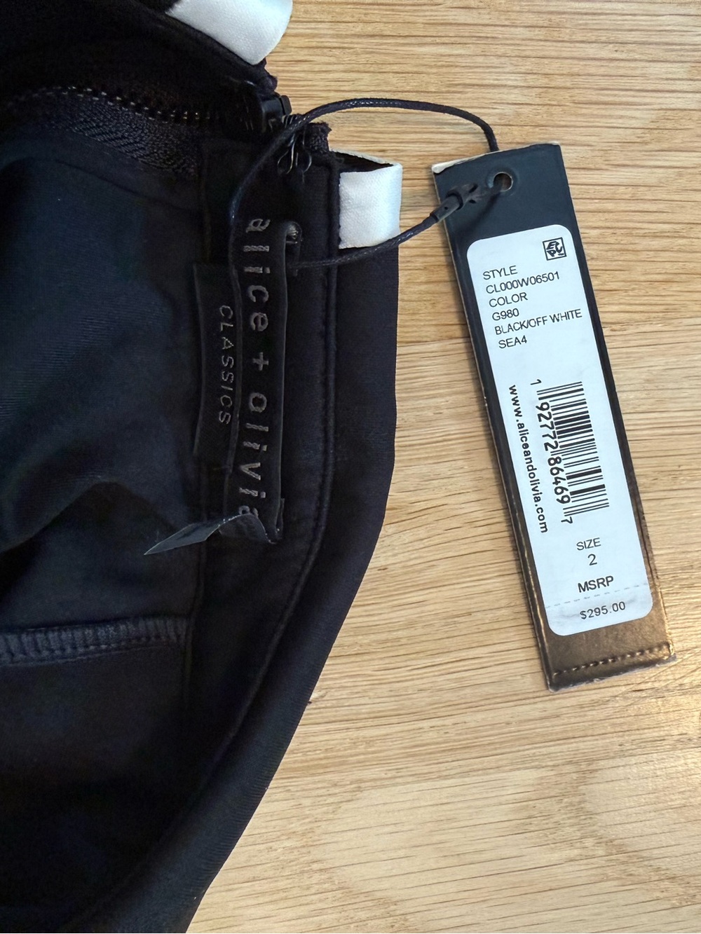 Alice + Olivia Wynell Tipped Collar Minidress - Picture 11 of 11